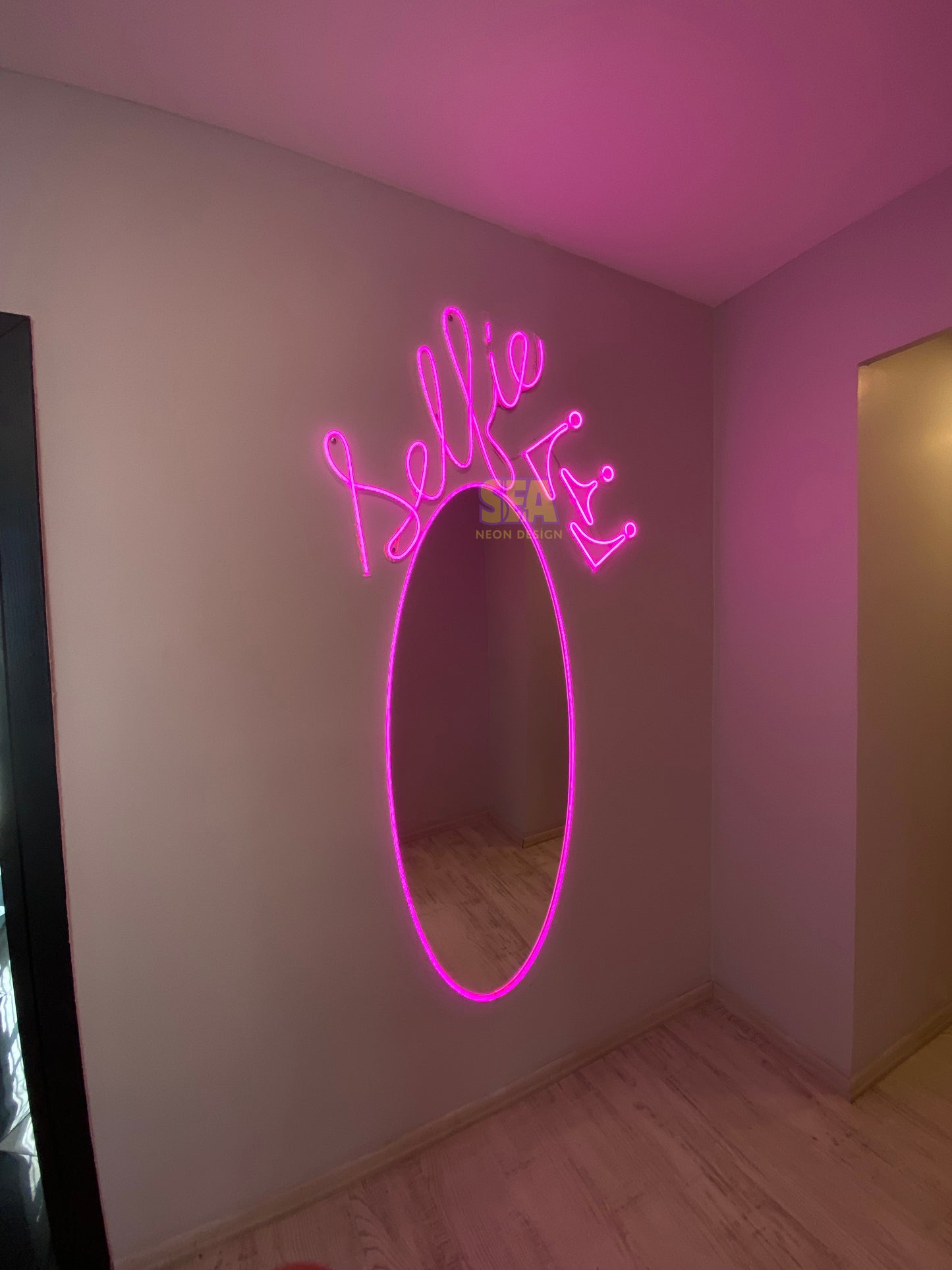 'SELFİE' Neon Ayna