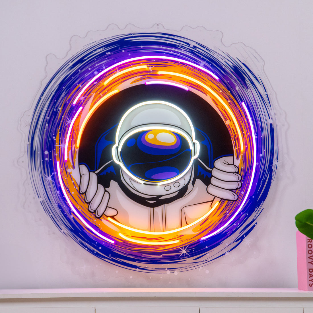 astronot-yuvarlak-neon-tabela-led-duvar-dekoru-gorsel-2